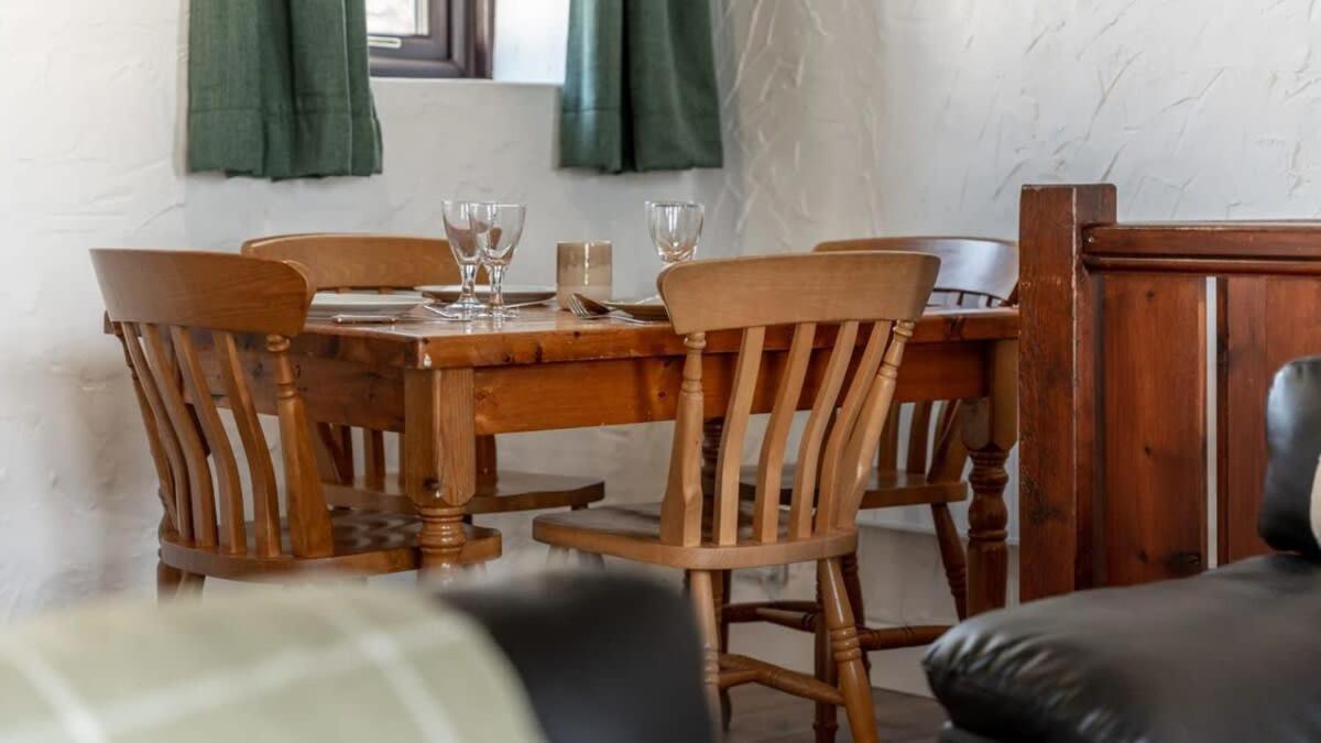 Lovely 2 Bedroom Coastal Cottage Near バッド エクステリア 写真