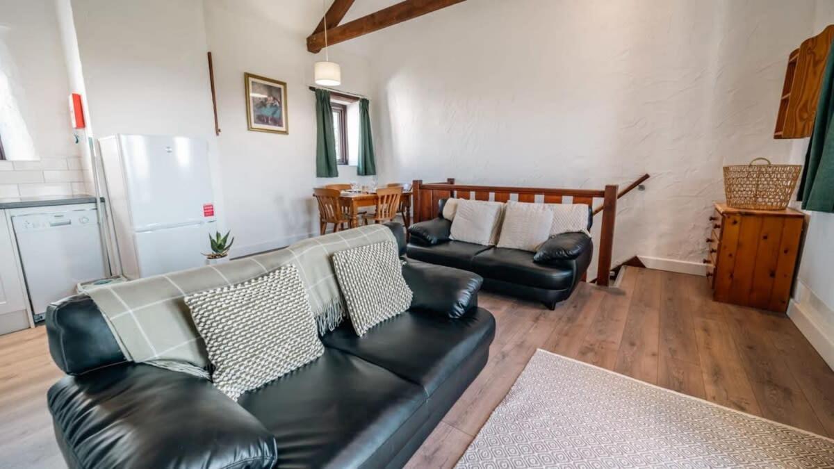 Lovely 2 Bedroom Coastal Cottage Near バッド エクステリア 写真