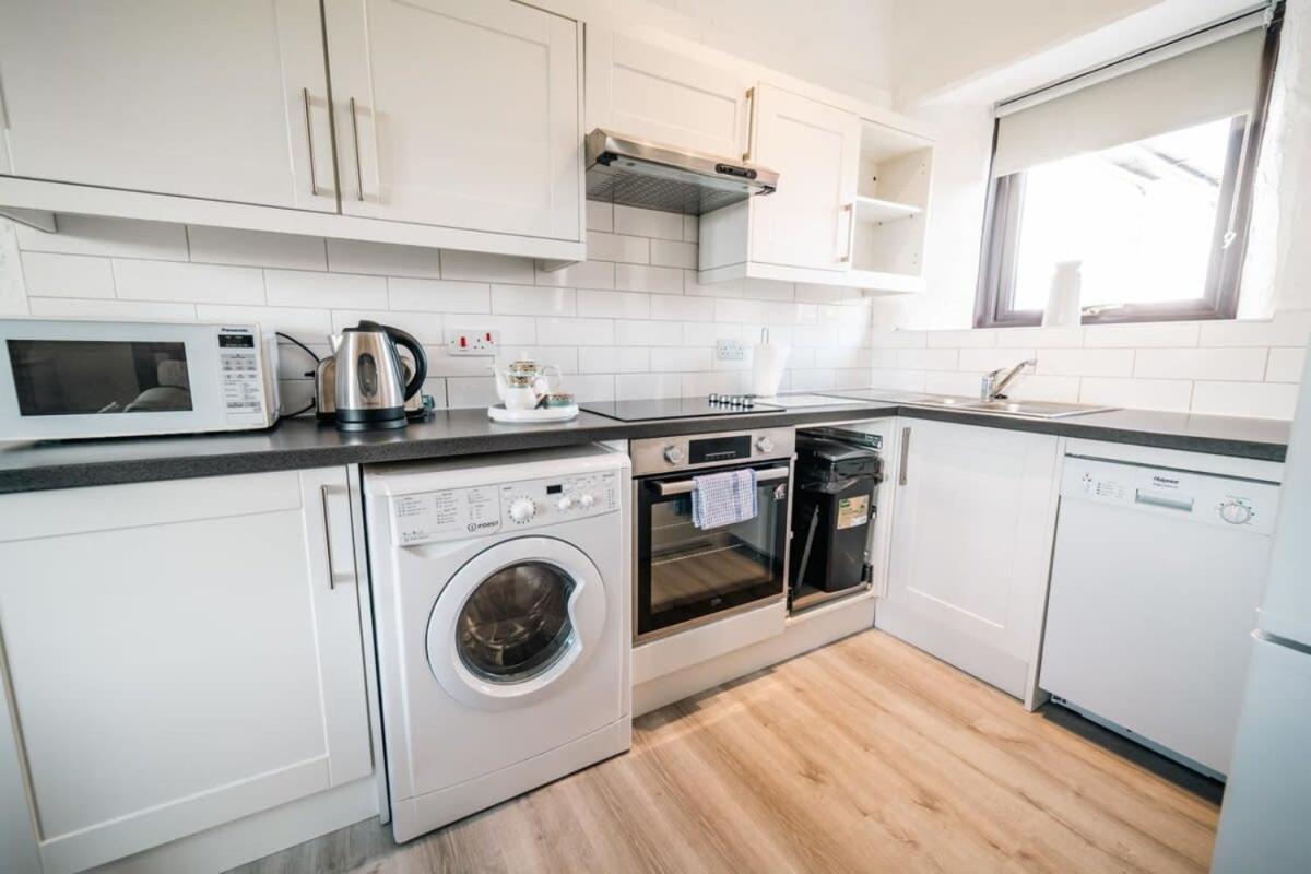 Lovely 2 Bedroom Coastal Cottage Near バッド エクステリア 写真