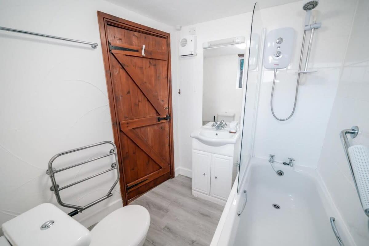 Lovely 2 Bedroom Coastal Cottage Near バッド エクステリア 写真